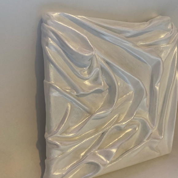 8x8 inch plaster wall sculpture with a white shimmer finish. - Picture 4 of 6
